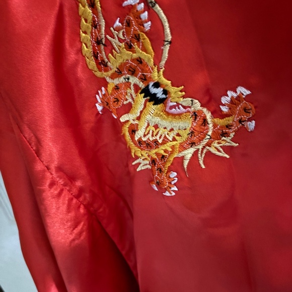 NWT Da Shang Hai Blue/Red/Gold Reversible Belted Collared Pockets Kimono Size M - Picture 12 of 16